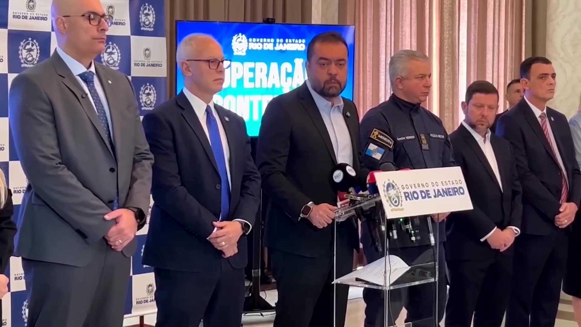 Rio taking the lead on fighting crime, says state governor after raids