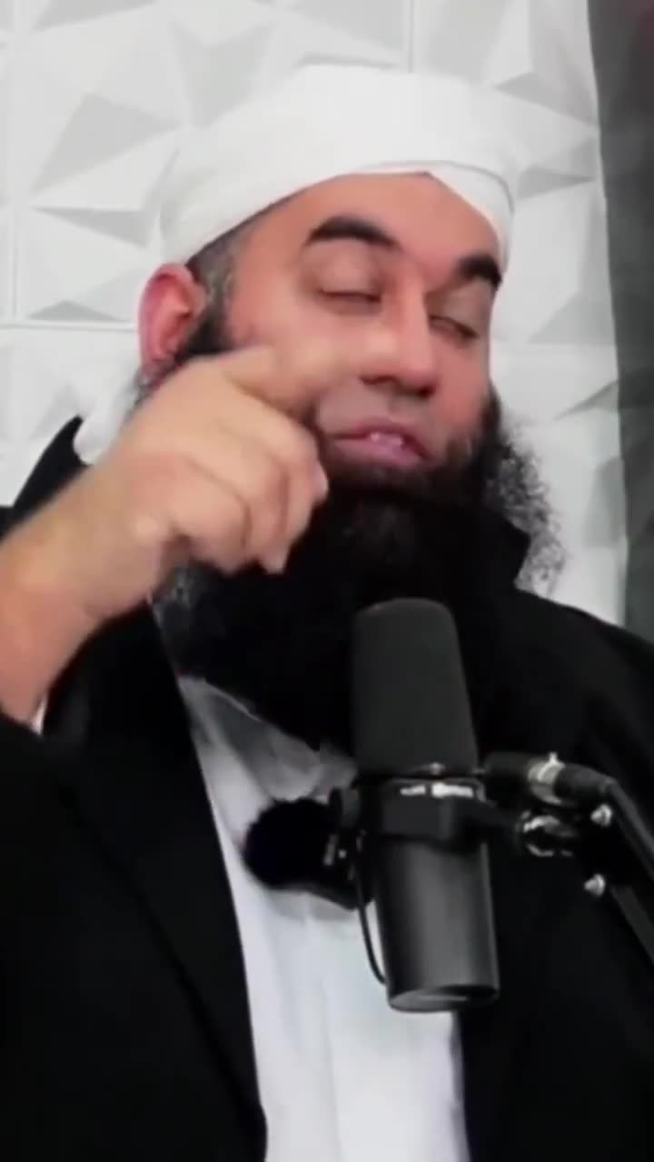 Islamic leaders in UK want British citizens to pay Jizya, a tax that non-Muslims...