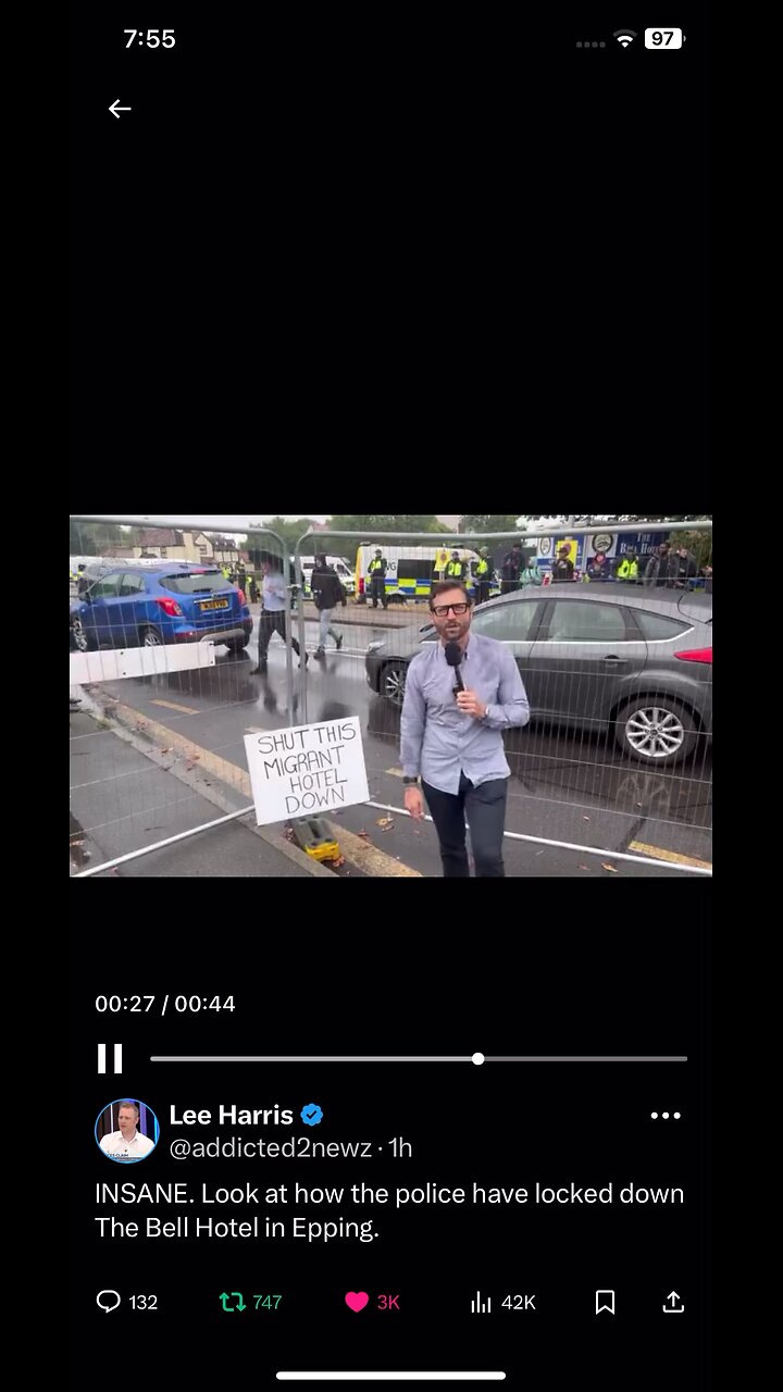 The Bell Hotel with migrants in Epping in UK protest
