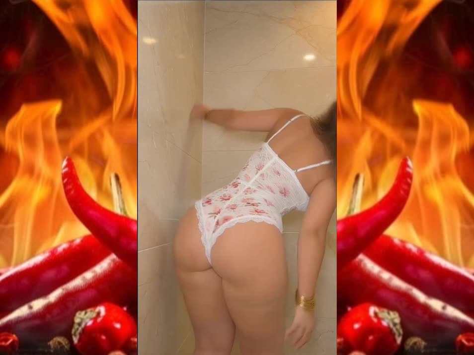 π Pretty Face, Small Waist And A Big Ol Butt π«§