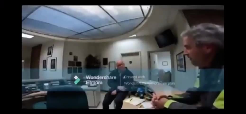 Police Officers that take Freemasonic Oaths to the order.