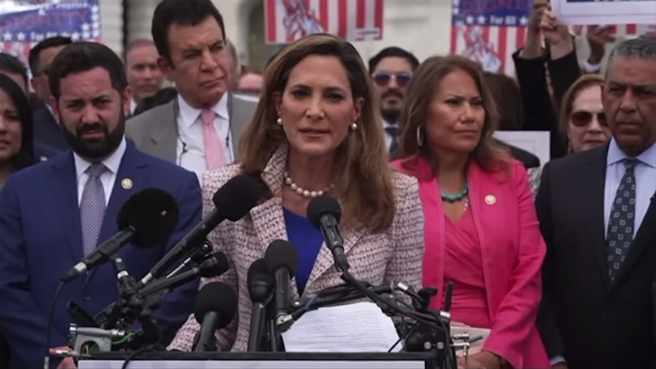 Maria Salazar Introduces Bipartisan Mass Amnesty Dignity Act