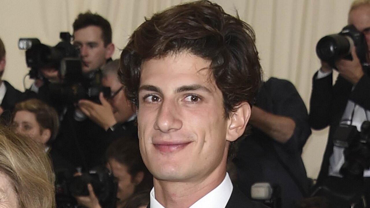 Schlossbergs Met Gala Stand
