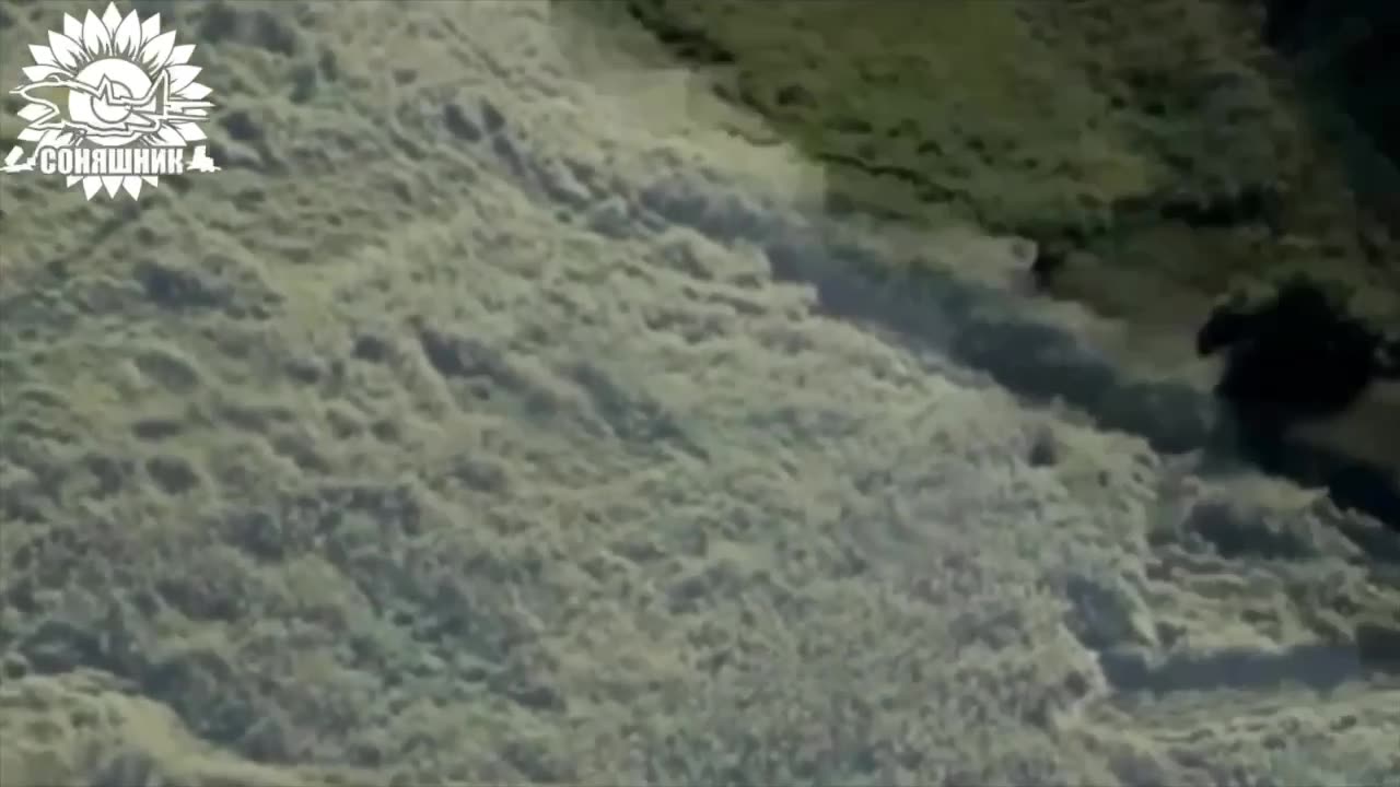 βοΈπ£ Ukrainian aviation destroyed a dam in the Myrnohrad direction with AASM HAMMER bomb
