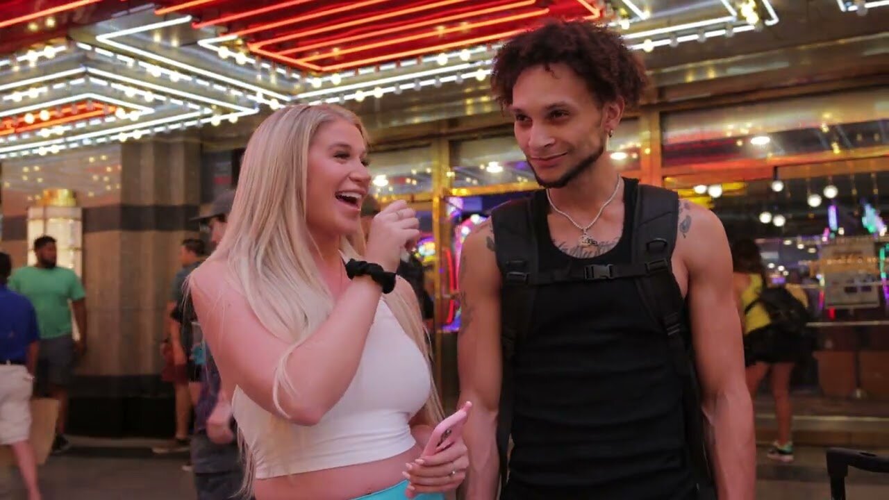 Public Interviews on the Las Vegas Strip: Kiss or Slap | Stella Andrews | KYZ HUB