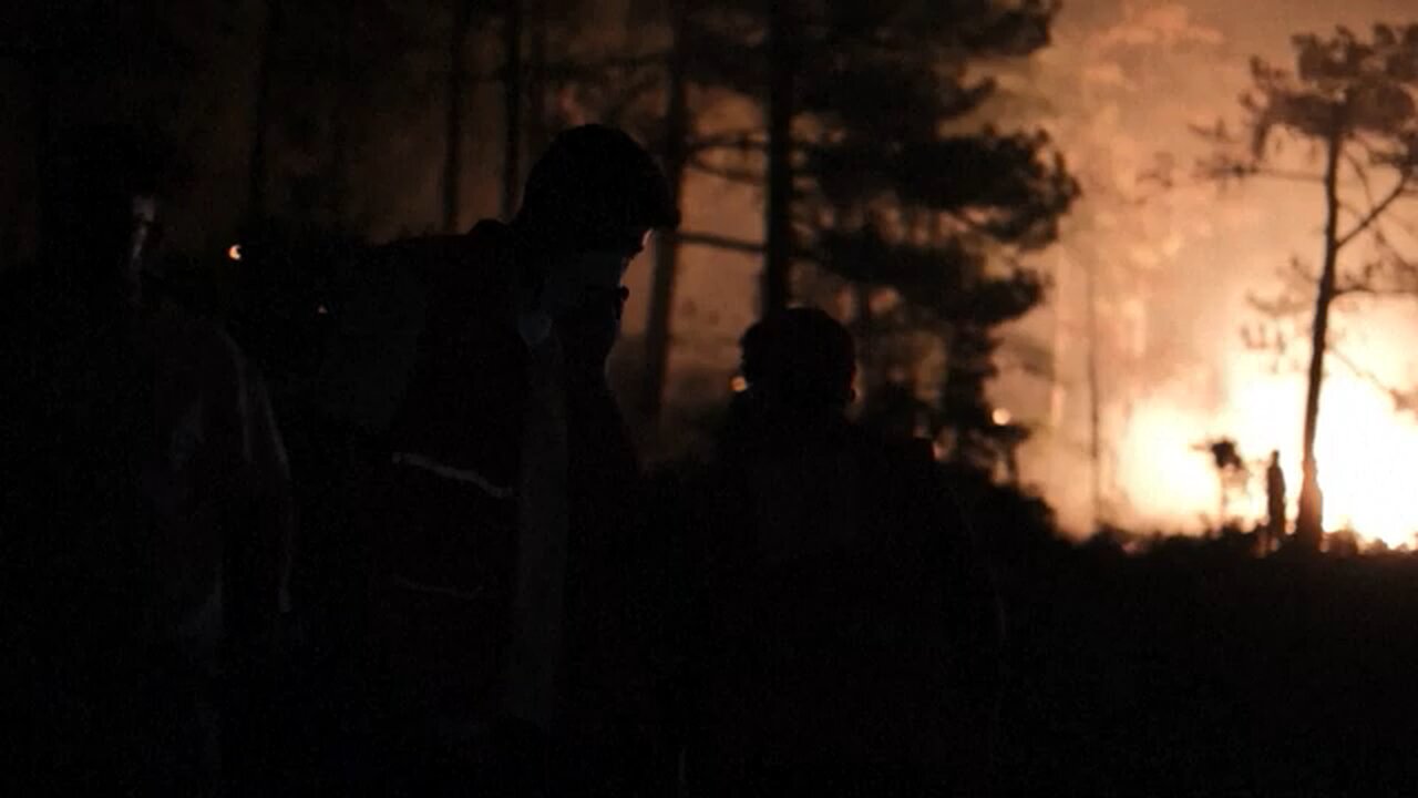 Locals and firefighters battle flames around Turkeys Bursa