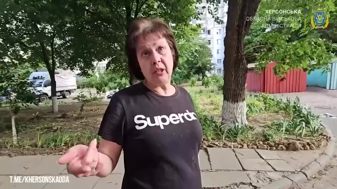π€¬ At night, the Russian army heavily shelled the Central District of Kherson.