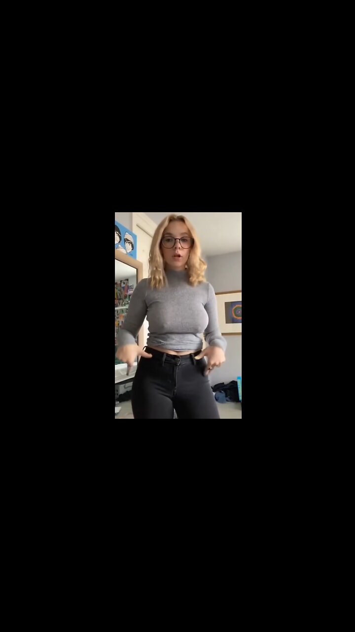 TOP Tiktok girls / no bra dancing girls