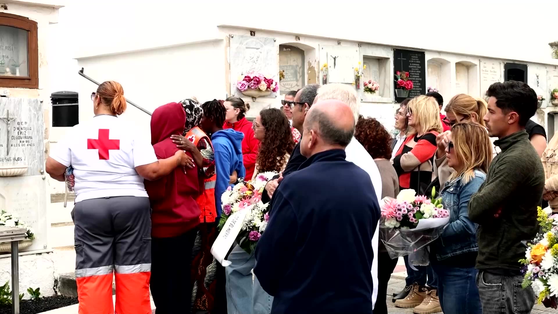 Migrant children who died meters from shore buried in Canary Islands