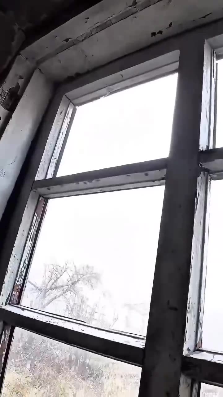 Pokrovsk, the density of use of FPV drones by the enemy.