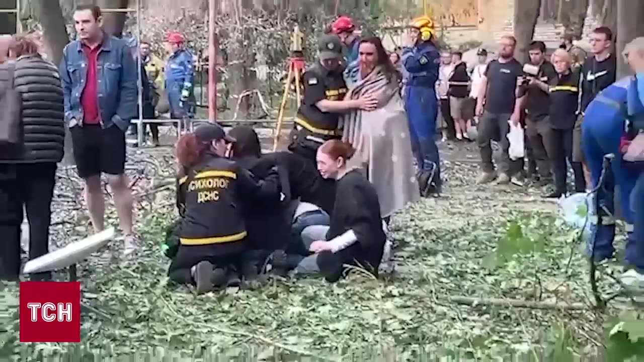 π The body of a boy whose father and mother were waiting for him was pulled