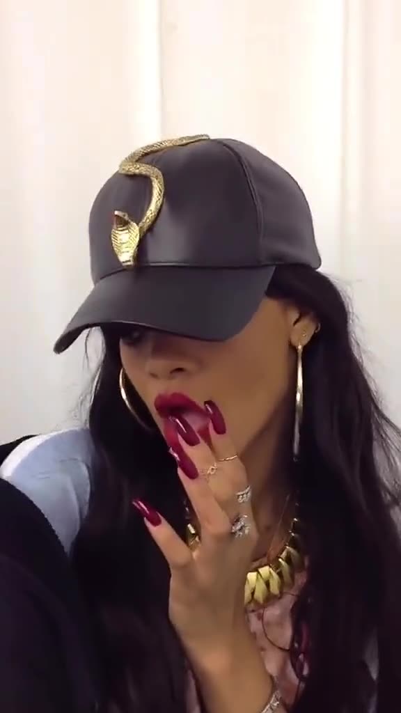 GOOD GIRL Rhianna AKA Bad Gal Riri. At Your Service ❤ #rihanna