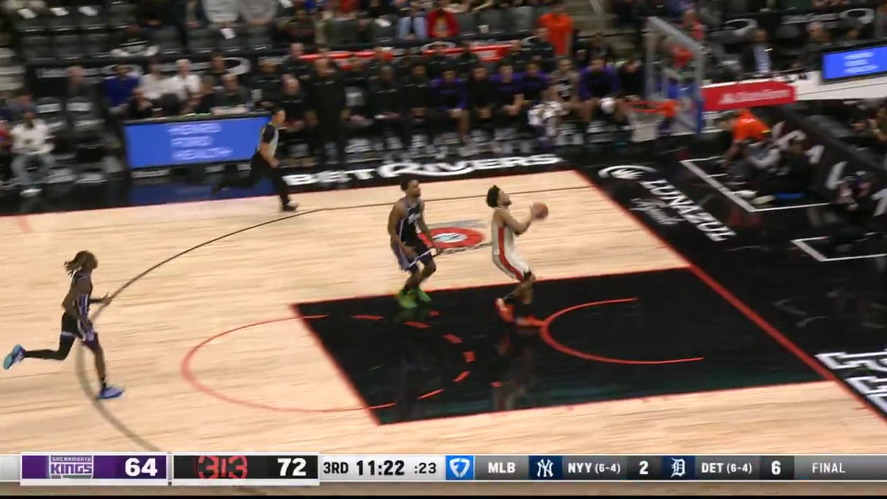 NBA - Cade steal. Cade slam. Pistons, Kings in a tight one ๐ฟ