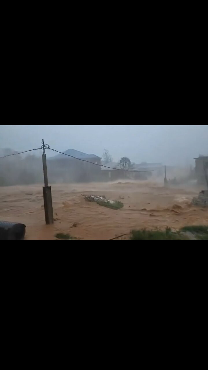 Category 5 Hurricane Melissa hits Jamaica with 185 mph winds