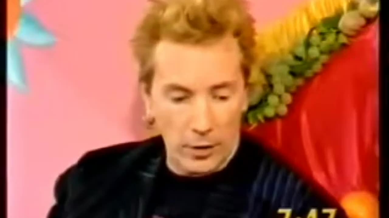 John Lydon Lies About The No Blacks No Irish No Dogs Signs Myth (mirror)