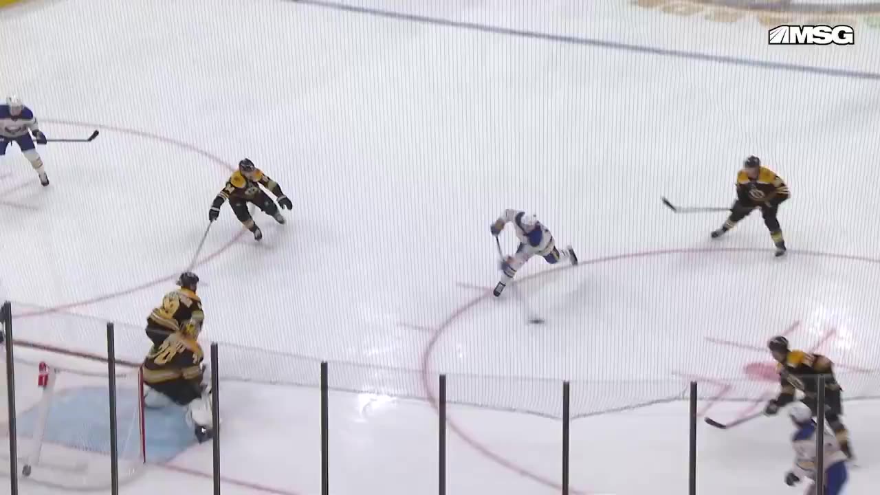NHL - Thats some clean puck movement from the @BuffaloSabres ๐คฉ
