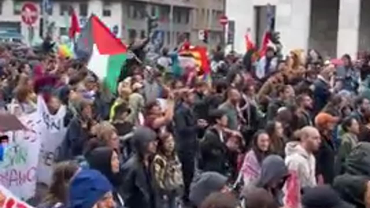 Milan, Italy, Shuts Down To Protest Arms Sales To Israel