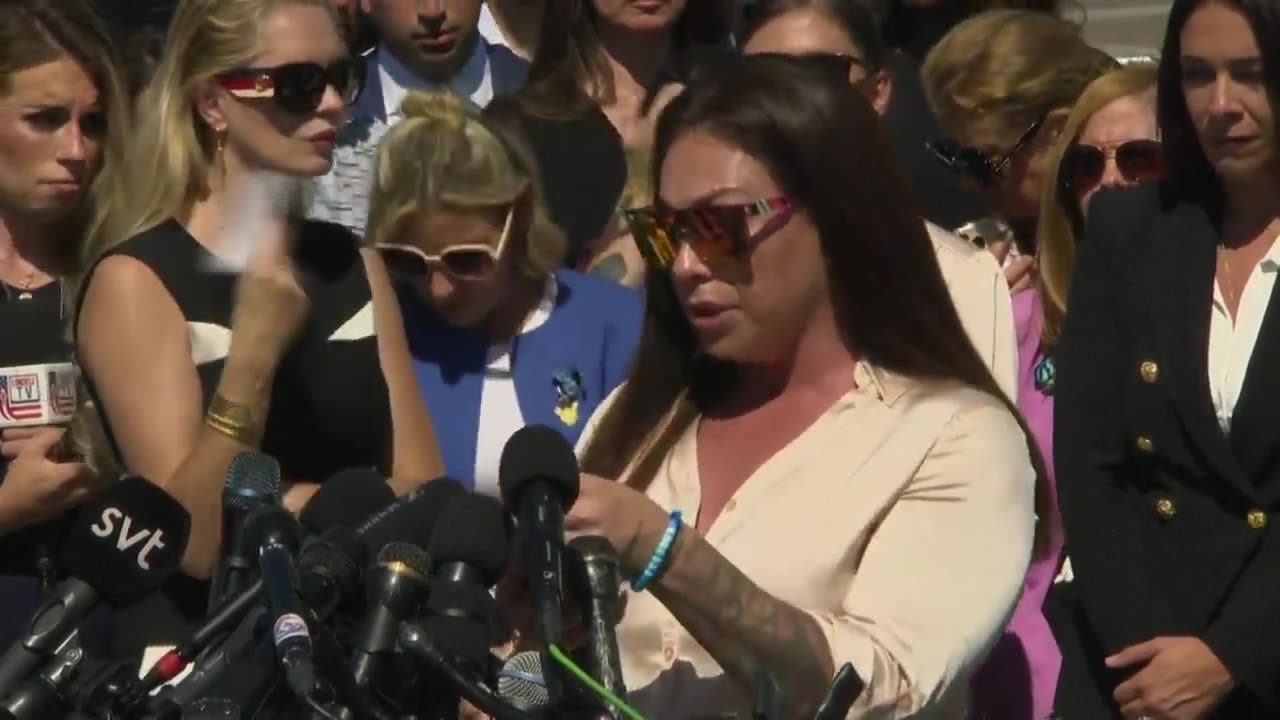 LIVE‼️Victims of Jeffrey Epstein hold a press conference