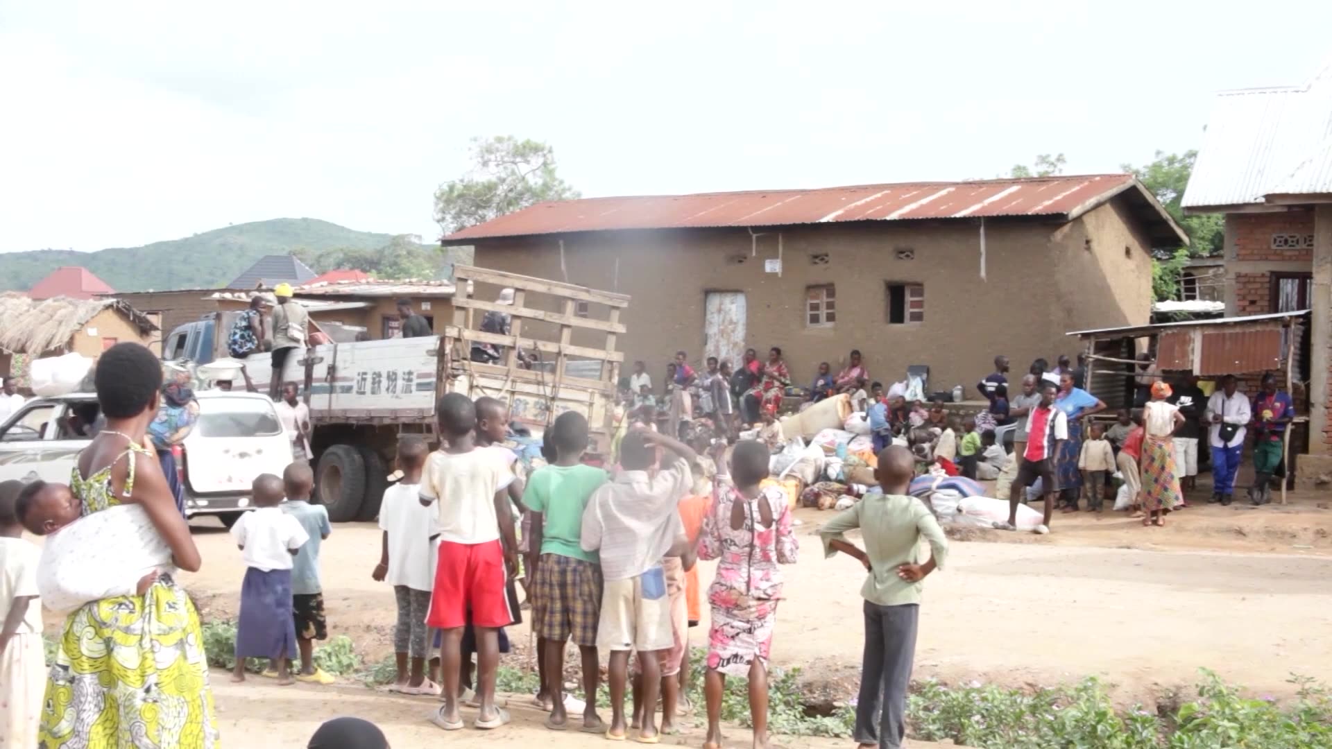 There are still bombs, says displaced person in Congos South Kivu