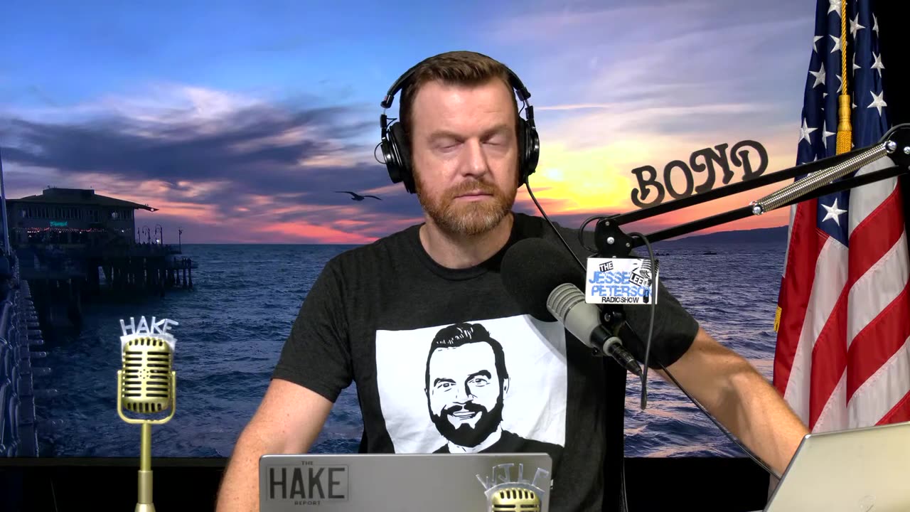 Lady scolds Hake, Read a bleepin book! 😤 🗣️