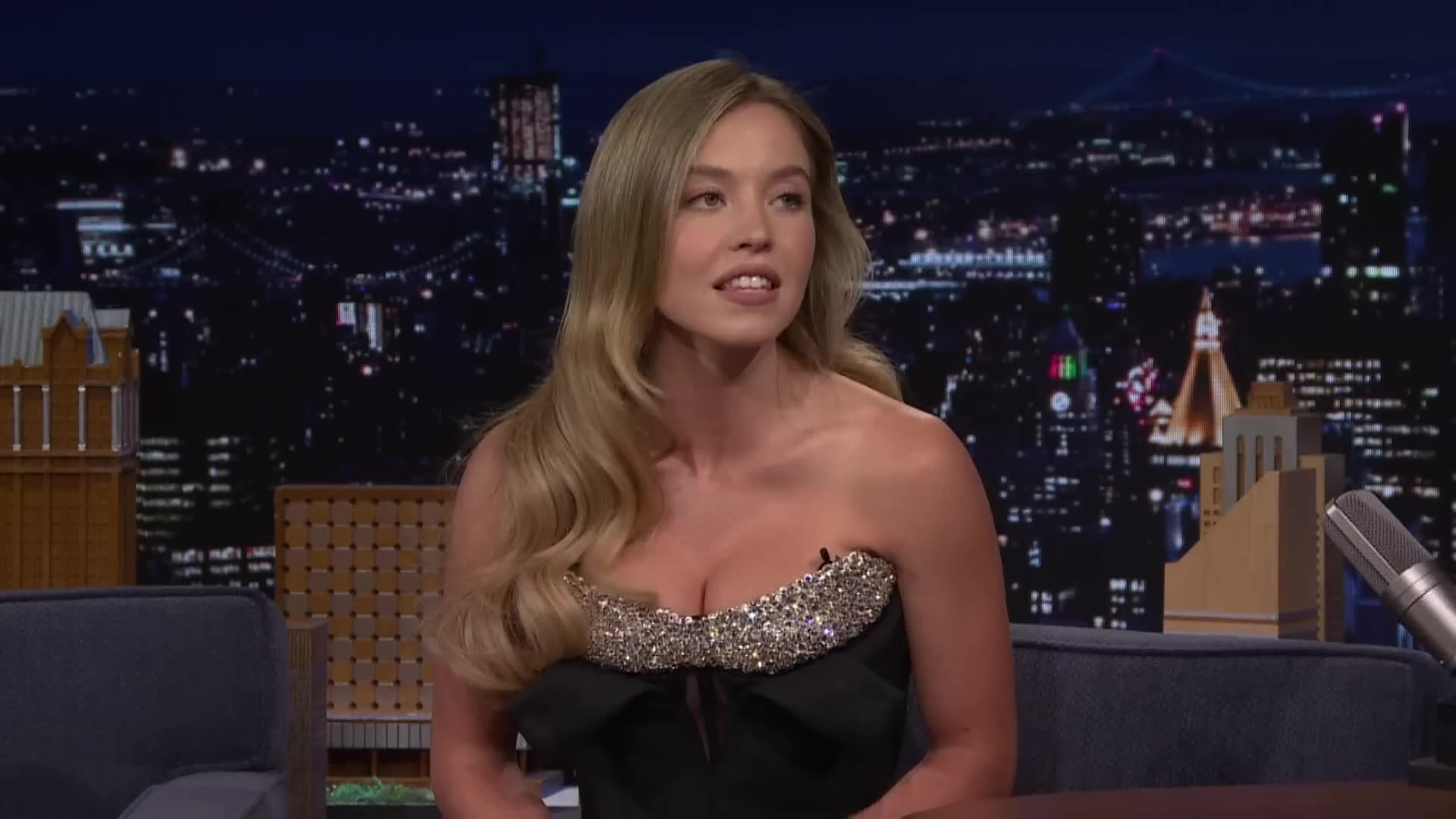 Sydney Sweeney Says Cassie Is Crazier in Euphoria Season 3; Talks Psychotic Acting in Echo Valley