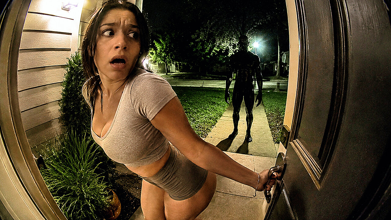 ๐ SHE GOT TERRIFIED! ๐ฑ Psycho Stalker Prank Caught on Doorbell Camera! Girls & Womans Pranks Funny