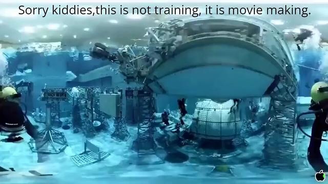 NASA MAKES SPACE WALK MOVIES IN THEIR NEUTRAL BUOYANCY LAB - NOT TRAINING ITS MOVIE MAKING