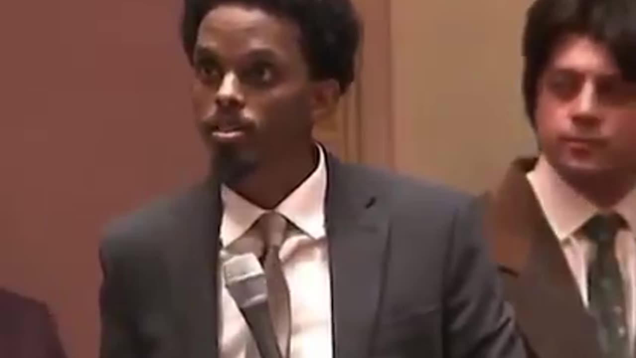 Omar Fatehs claim that real terrorists look like white Republicans