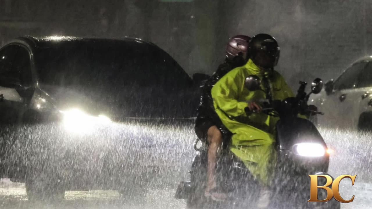 Typhoon Podul brings no major damage as it crosses Taiwan and heads for China