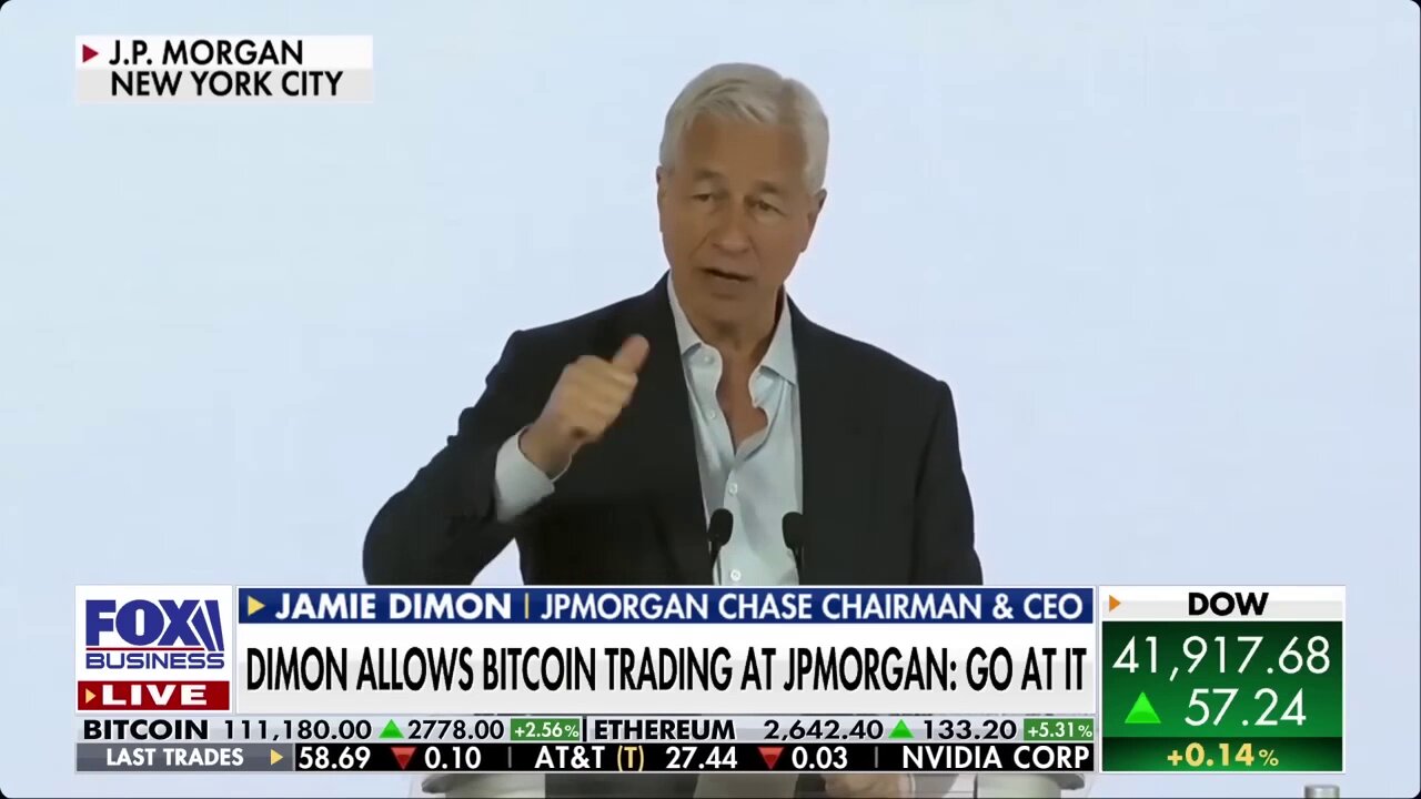 After losing out to Banks offering Bitcoin services, Jamie Dimons JP Morgan Bank does a 180° 🏦🪙