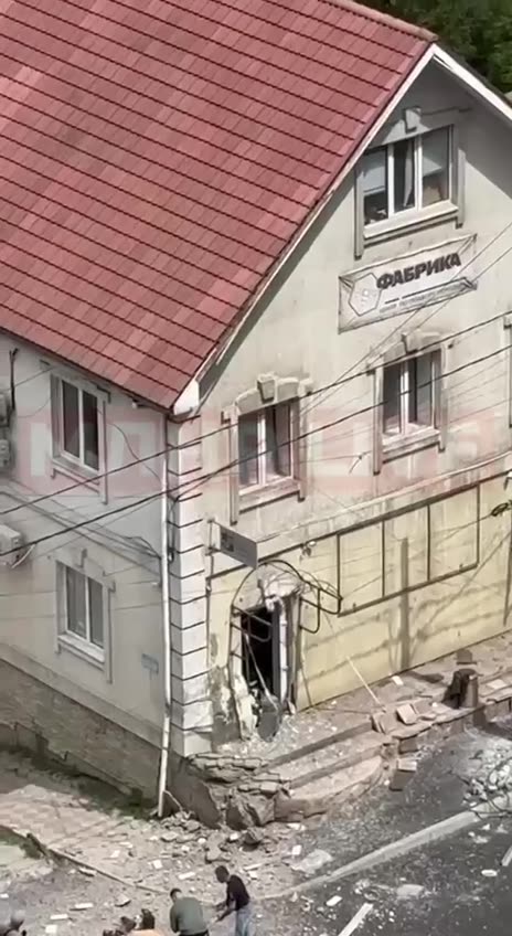 π₯ An explosion has been heard in temporarily occupied Luhansk.