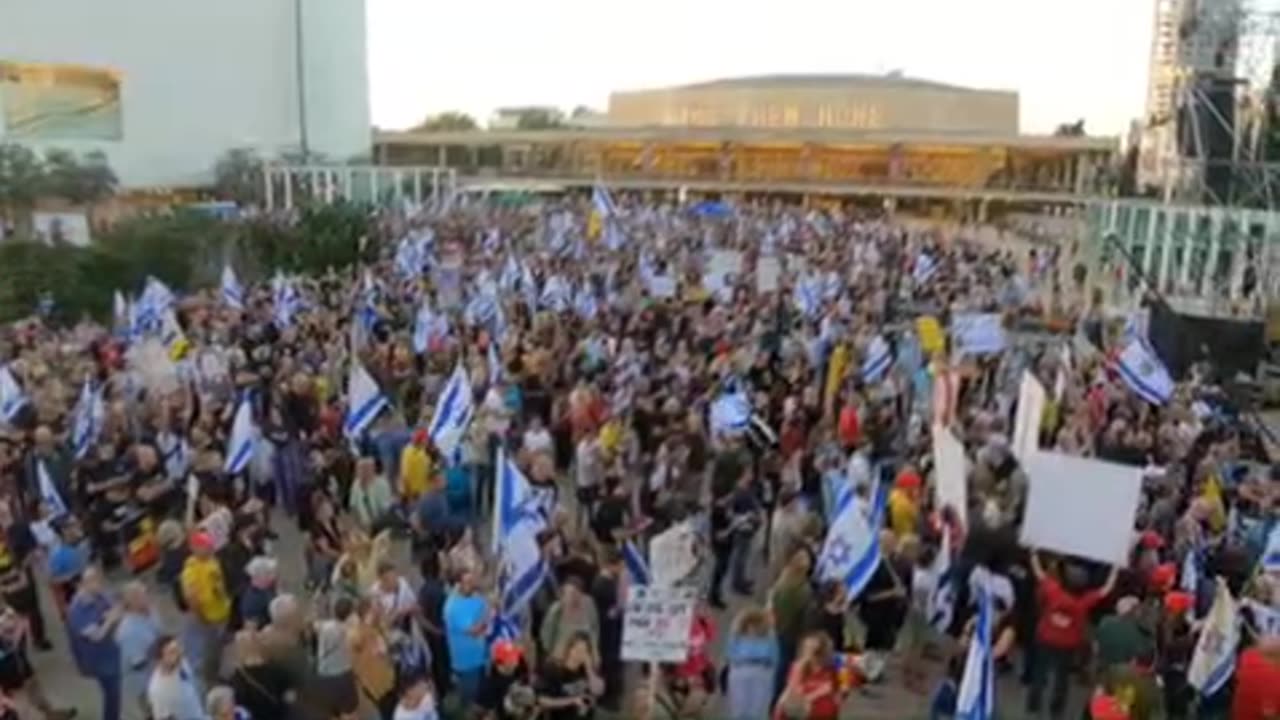 100s of Israelis join anti-Netanyahu protests, DEMAND Ceasefire in Gaza
