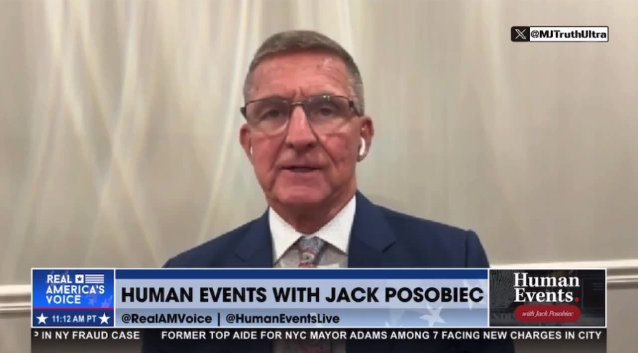 General Flynn says he just met with the Secretary of War, Pete Hegseth on “some stuff” in DC 👀
