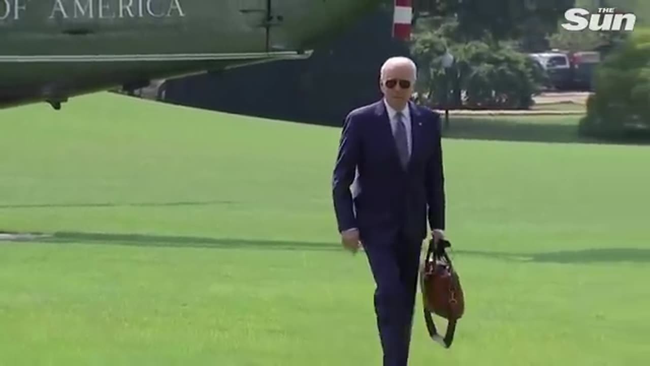 Bumbling Biden gets lost on way to White House