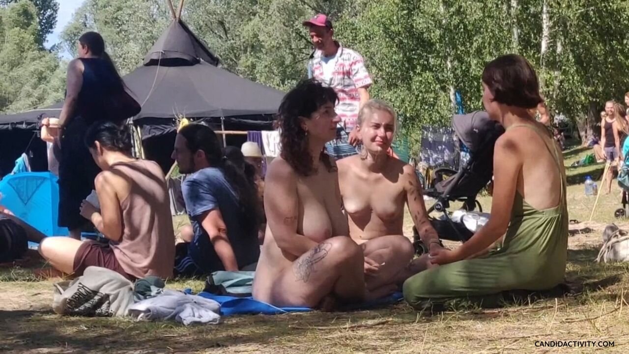 Big boobs naked girl at public park