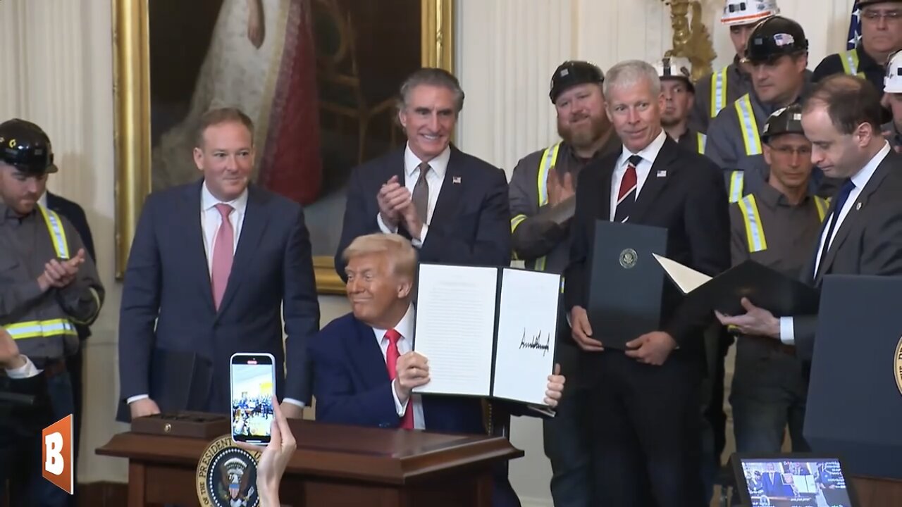 TRUMP❤️🇺🇸🥇🪽🕺SIGNS EXECUTIVE ORDERS ON ENERGY🤍🇺🇸🏅🪽🔋📄✍️AT THE WHITE HOUSE💙🇺🇸🏅🏛️⭐️