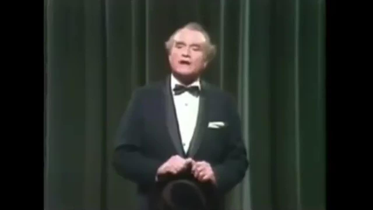 RED SKELTON EXPLANING & THE PLEDGE OF ALLEGIANCE OF THE UNITED STATES