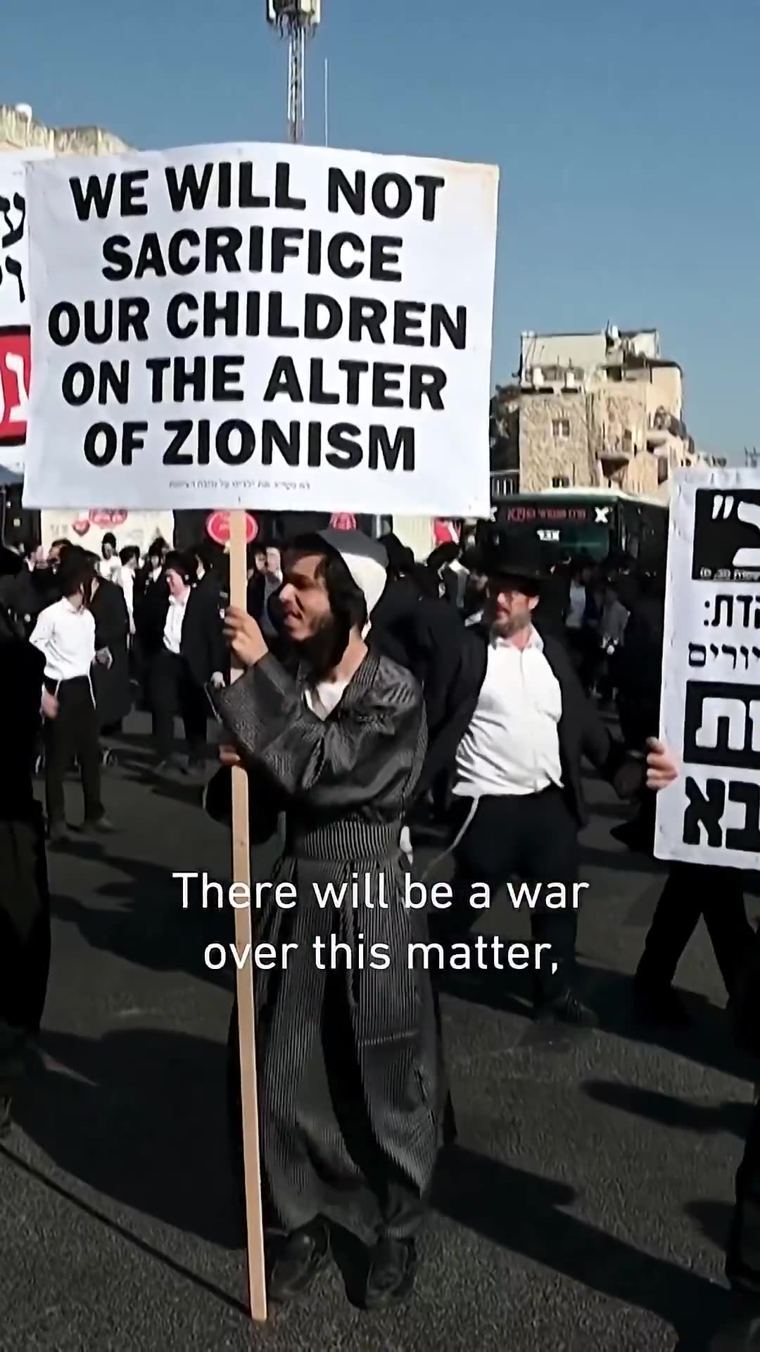Zionist Cops beat Ultra Orthodox Jews in Israel