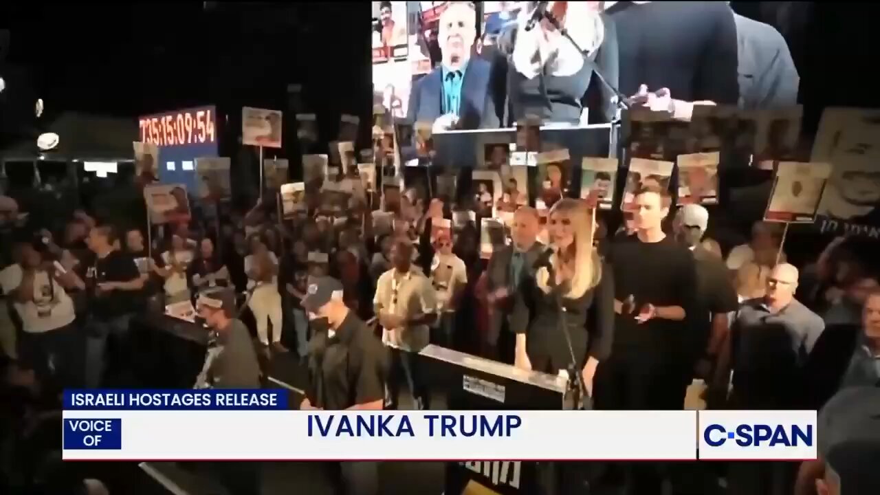 仔UST IN: This crowd in Tel Aviv is ELECTRIC for President Trump