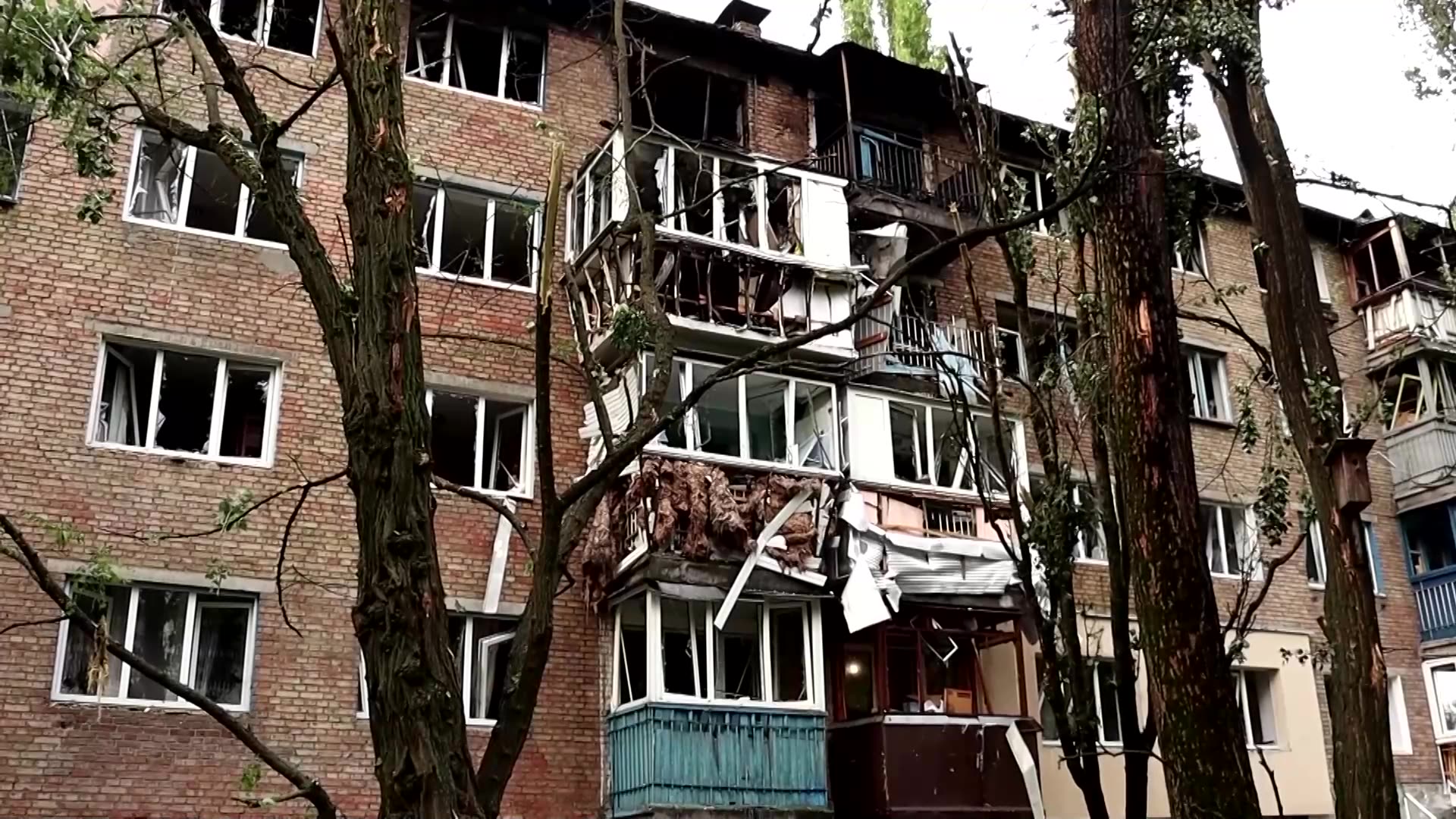 Kyiv officials say at least 15 hurt in massive Russian bombardment