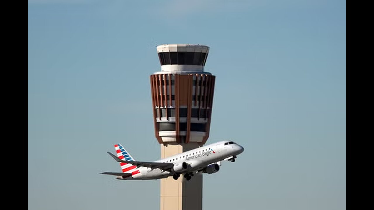 US Airlines Daily Cancellations Top 2,000 for 1st Time Since Shutdown Cuts Began.mp4