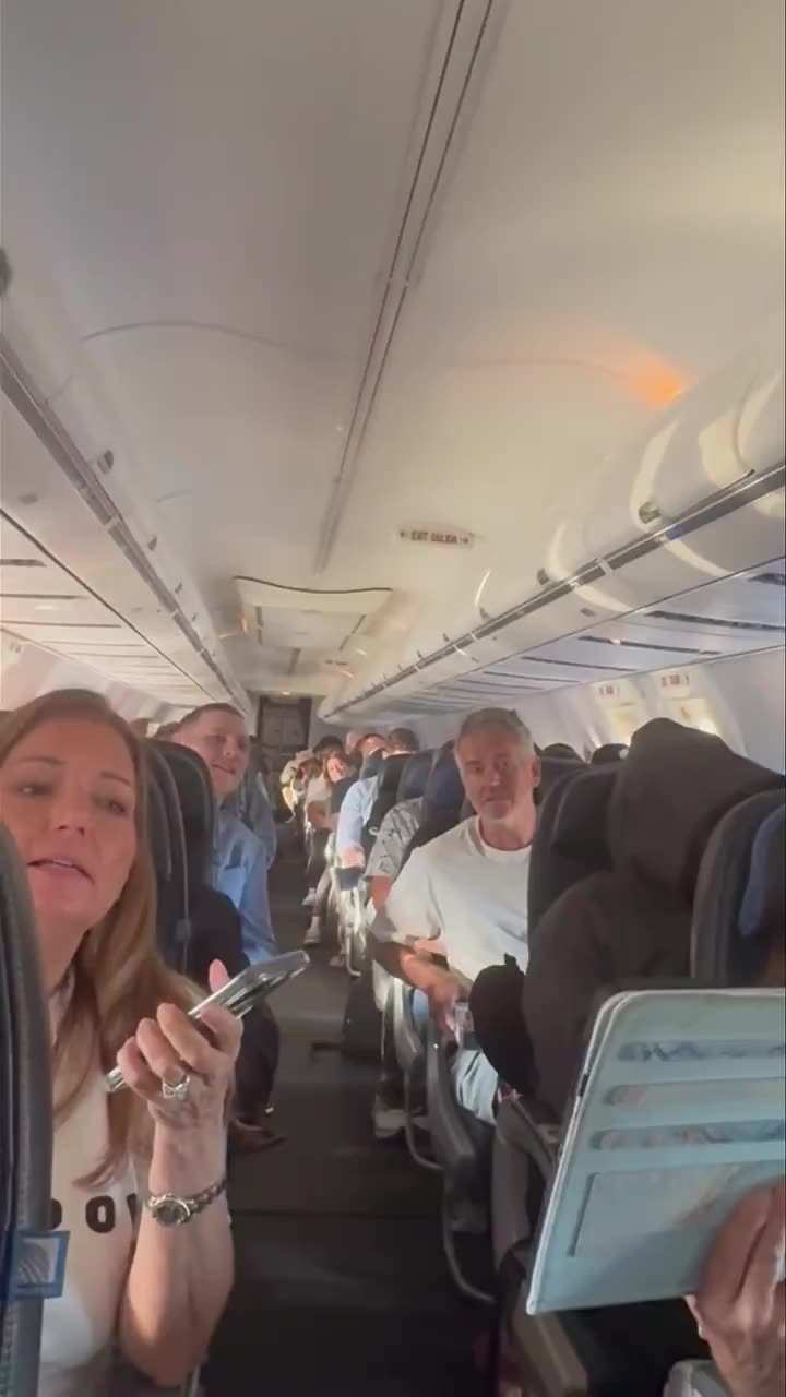 Airplane With Passengers Heading to Kirk Memorial Bust Out in Amazing Grace