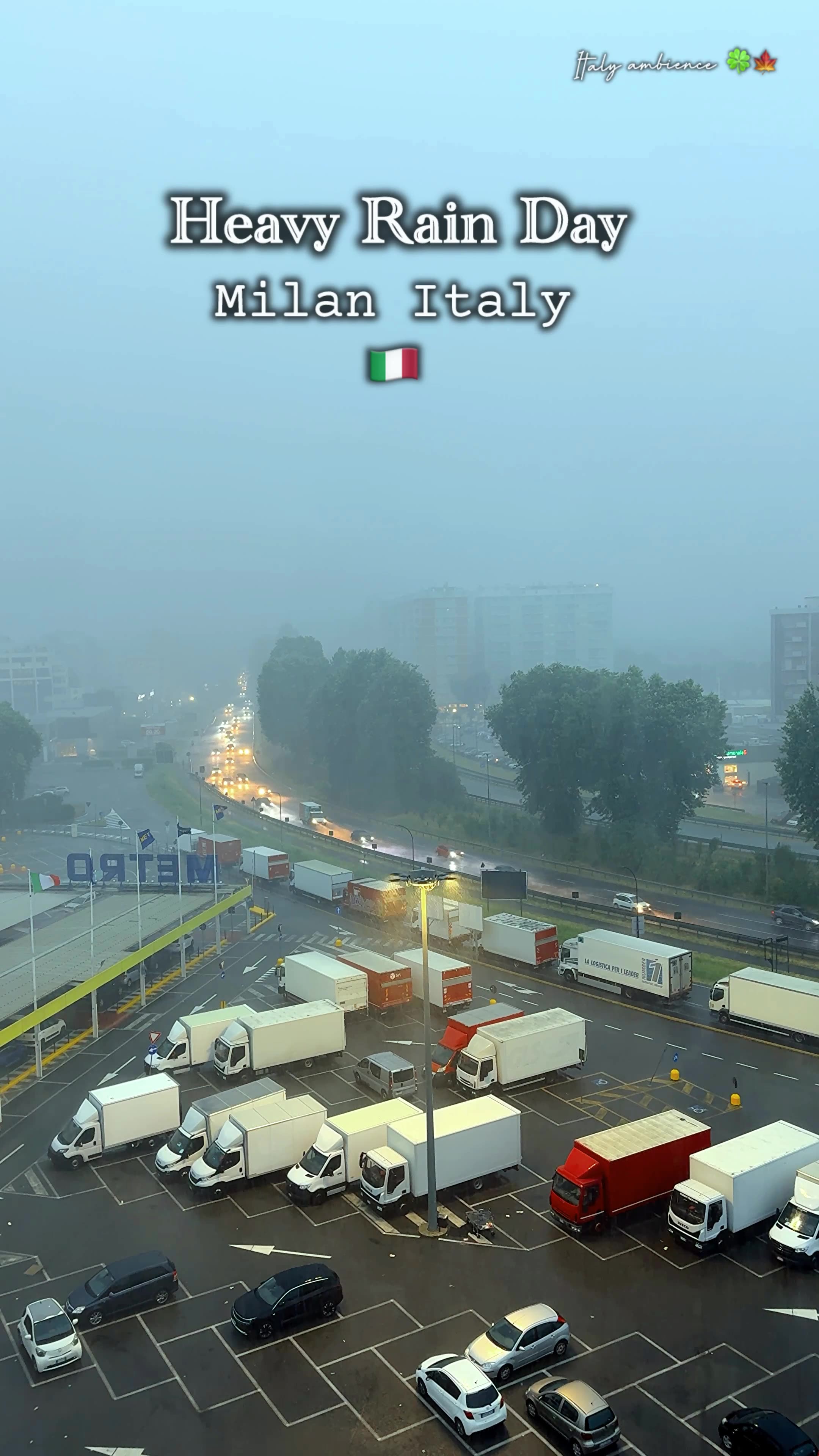 Heavy Rain Day - Milan Italy 🇮🇹 Heavy Rain and thunder 🌧️sounds for deep sleeping 🛌💤 #rainsound