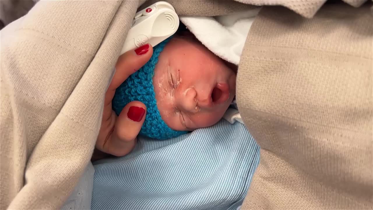 Spencers Hypothermia Scare After C-Section // Minutes in His Man Cave