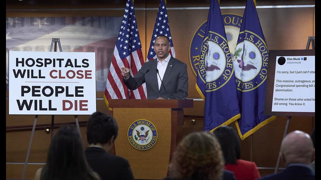 Profiles in Courage Hakeem Jeffries Completely Avoids Question on Mamdanis Dubious