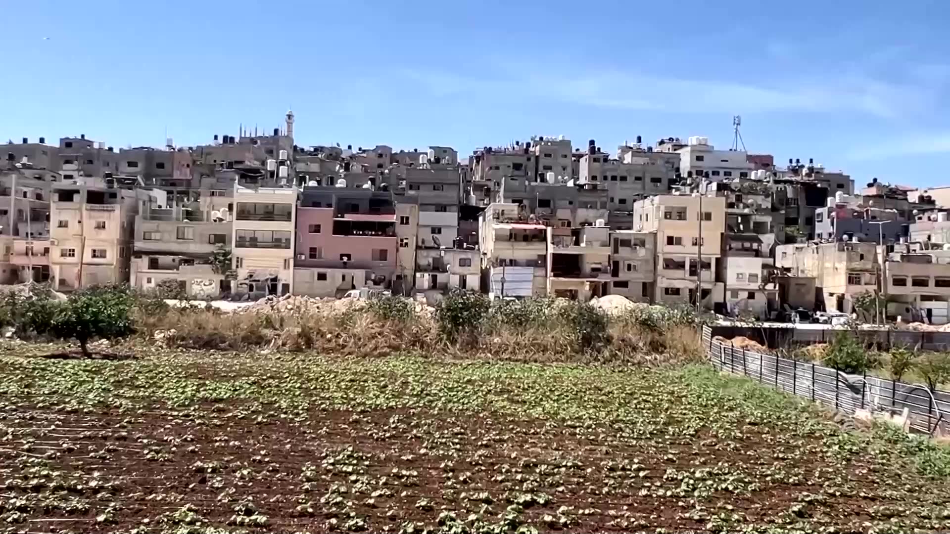 Palestinians evacuate Nur Shams refugee camp in West Bank