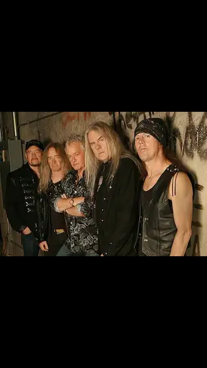 Solid Ball Of Rock ~ Saxon ( Live )