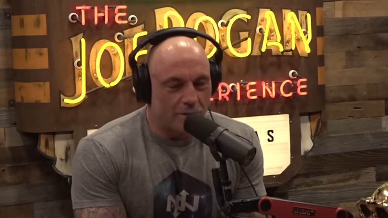 Former Navy Pilot Ryan Graves on His UFO Encounter