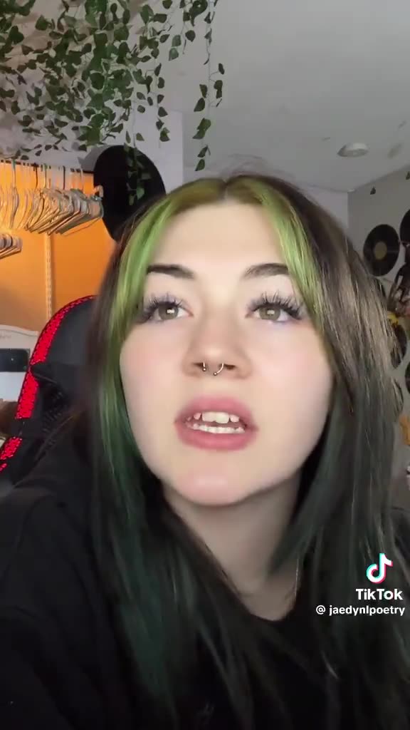 Young TikTok Influencer Doesnt Care That Shell Lose Followers Over This Provocative Poem