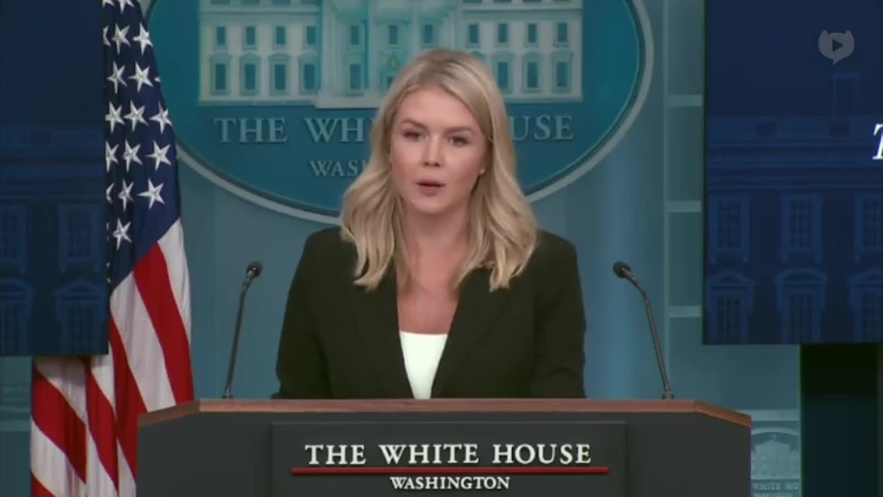 Trumps WH walks back previous statements that Bondi had Jeffrey Epsteins client list on her desk